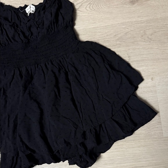 Urban Outfitters Smocked Tiered Sleeveless Soft Neutral Black Mini Dress - Picture 4 of 6